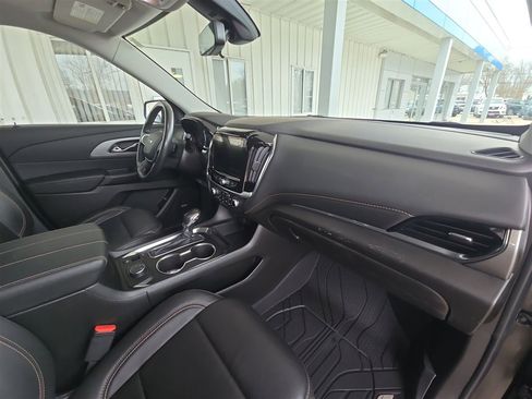 Used 2021 Chevrolet Traverse RS w/ LPO, Floor Liner Package image 29