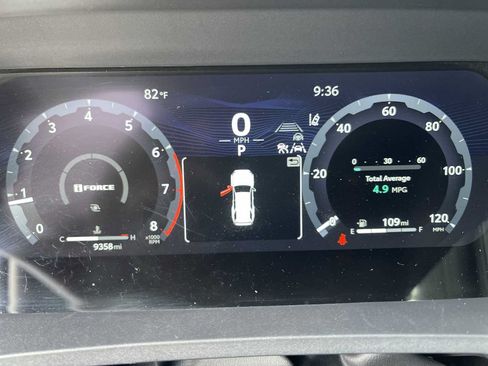 Used 2025 Toyota 4Runner TRD Off-Road Premium AWD/4WD image 10