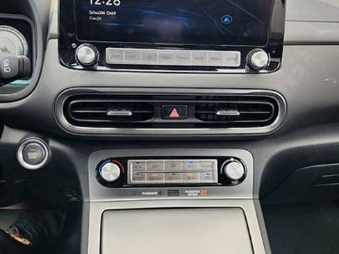 Certified 2023 Hyundai Kona SEL FWD image 3