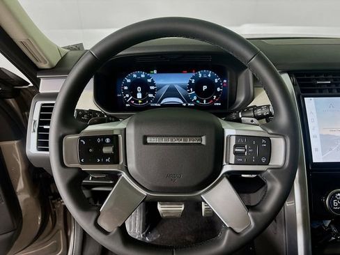 New 2026 Land Rover Discovery Dynamic SE AWD/4WD image 12