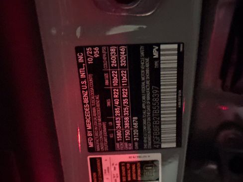 New 2026 Mercedes-Benz GLE 580 4MATIC image 17