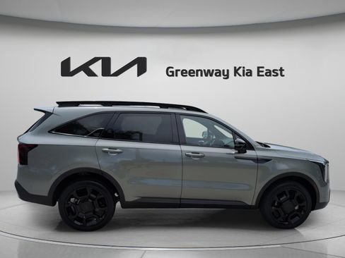 Certified 2025 Kia Sorento SX Prestige w/ Olive Brown Leather Package AWD/4WD image 5