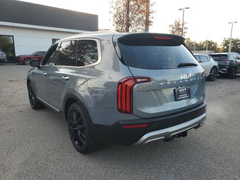 Certified 2022 Kia Telluride SX w/ Towing Package image 2
