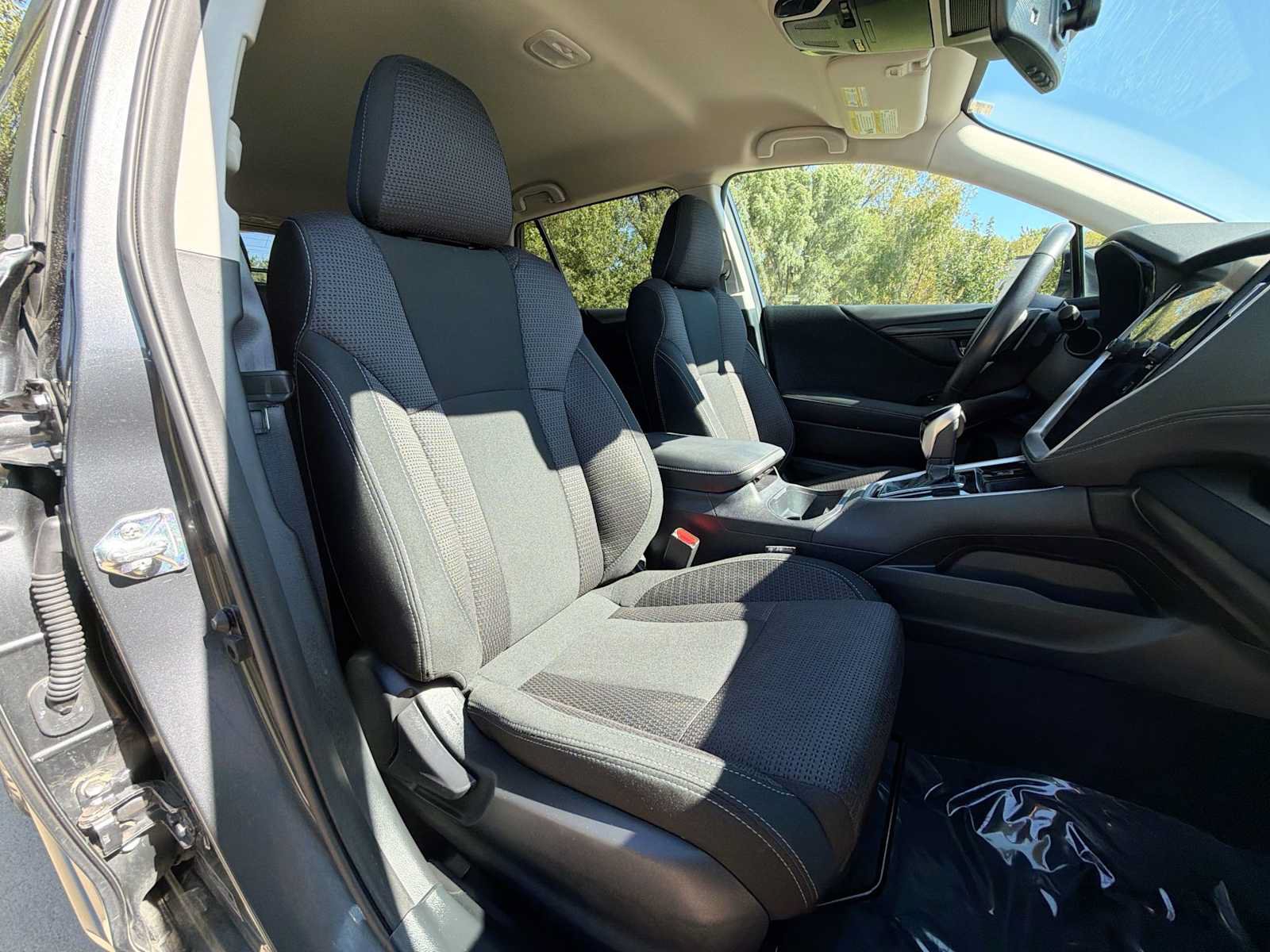Certified 2024 Subaru Outback Premium AWD/4WD image 18