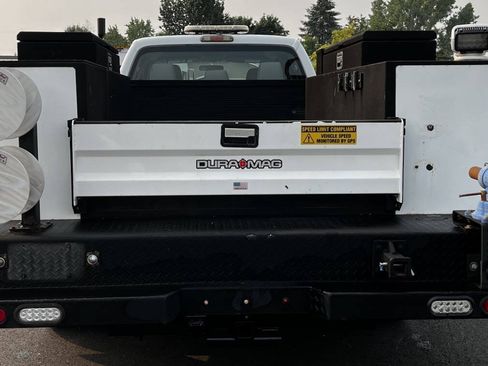 Used 2012 Ford F550 4x4 Crew Cab Super Duty w/ Payload Upgrade Pkg image 6