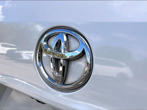 Used 2020 Toyota Highlander Limited image 30