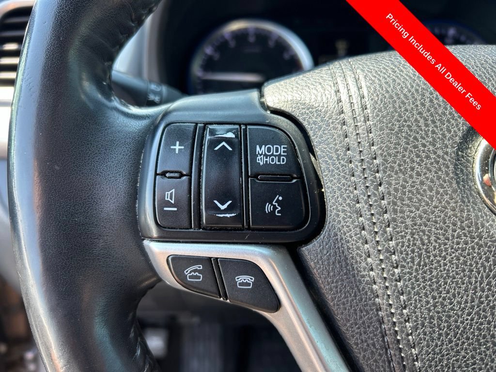 Used 2015 Toyota Highlander Limited Platinum FWD image 8