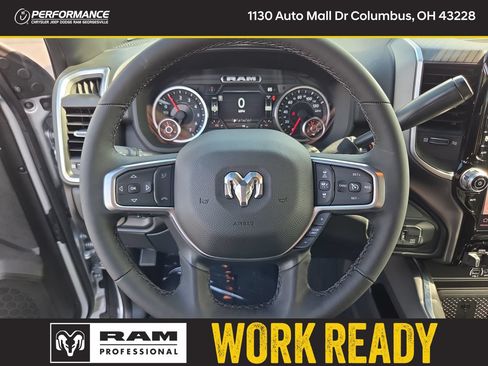 New 2026 RAM 2500 Big Horn AWD/4WD image 21