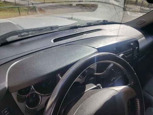 Used 2011 Chevrolet Silverado 2500 LT w/ Interior Plus Package image 23