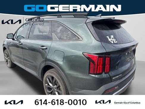 Certified 2023 Kia Sorento SX Prestige AWD/4WD image 3
