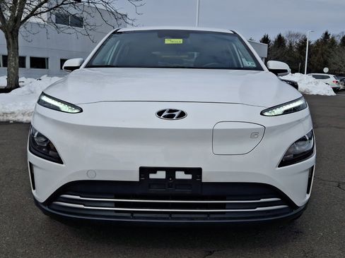 Used 2022 Hyundai Kona SEL w/ Convenience Package image 2