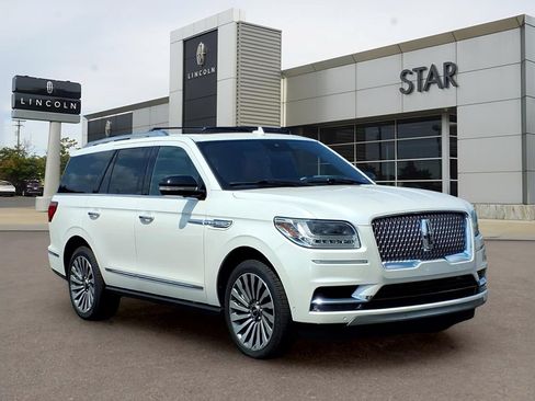 Used 2019 Lincoln Navigator Reserve AWD/4WD image 1