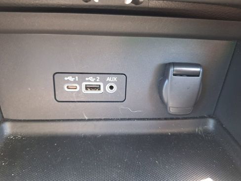 Used 2022 Nissan Sentra SV FWD image 17