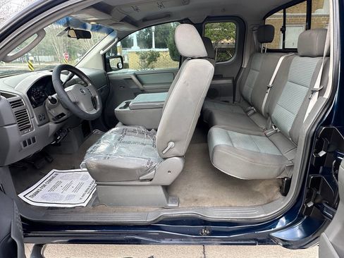 Used 2006 Nissan Titan SE RWD image 9