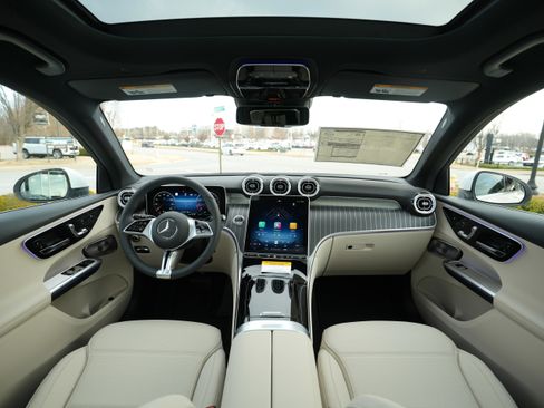 New 2026 Mercedes-Benz GLC 300 GLC 300 image 19