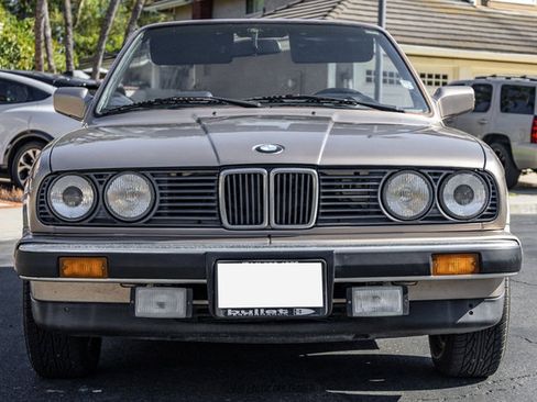 Used 1989 BMW 325i Convertible RWD image 13