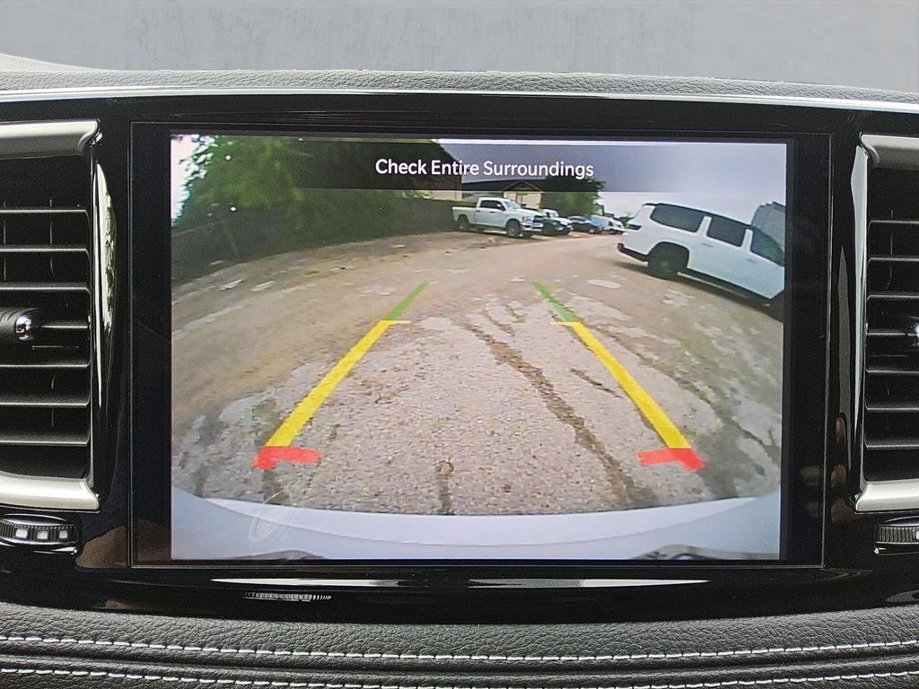 New 2027 Chrysler Pacifica Select w/ Family Tech Group FWD image 20