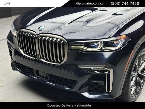 Used 2021 BMW X7 M50i AWD/4WD image 14