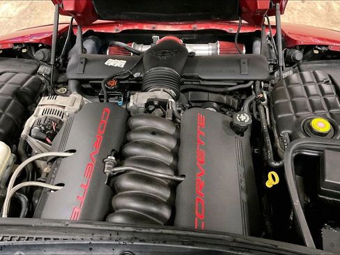 Used 1997 Chevrolet Corvette Coupe RWD image 10
