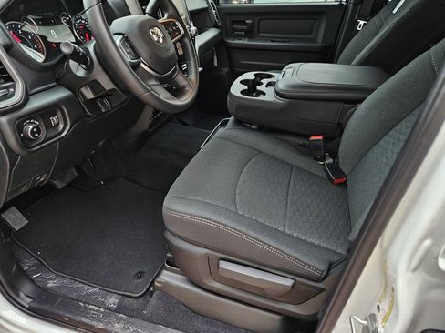 New 2026 RAM 2500 Tradesman AWD/4WD image 13