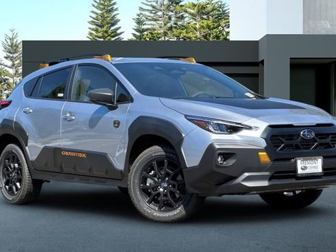 New 2025 Subaru Crosstrek 2.5i Wilderness w/ Crosstrek Mirror Package AWD/4WD image 2