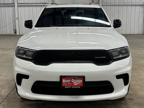 Used 2024 Dodge Durango GT RWD image 2