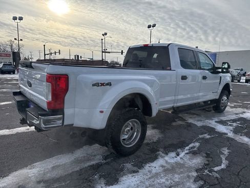 Used 2018 Ford F350 XLT image 12