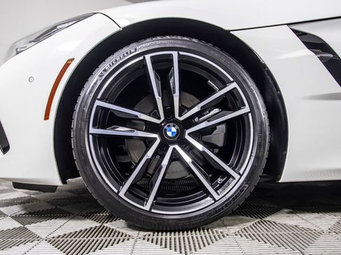 Used 2020 BMW Z4 sDrive30i w/ Premium Package RWD image 40