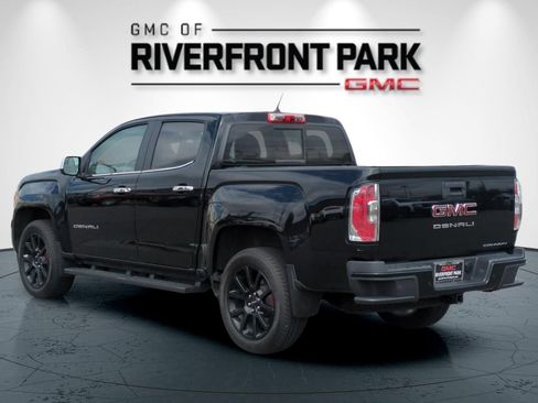 Used 2022 GMC Canyon Denali w/ Denali Black Edition Package AWD/4WD image 5