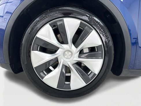 Used 2021 Tesla Model Y Long Range AWD/4WD image 49