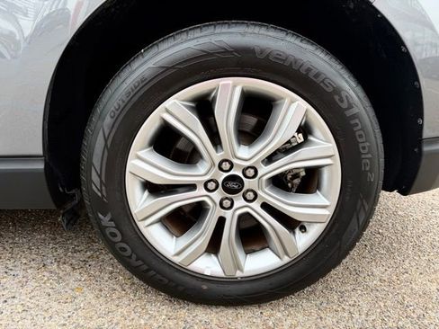 Used 2024 Ford Edge Titanium AWD/4WD image 22