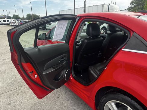 Used 2015 Chevrolet Cruze LT w/ Sun, Sound and Sport Package FWD image 13