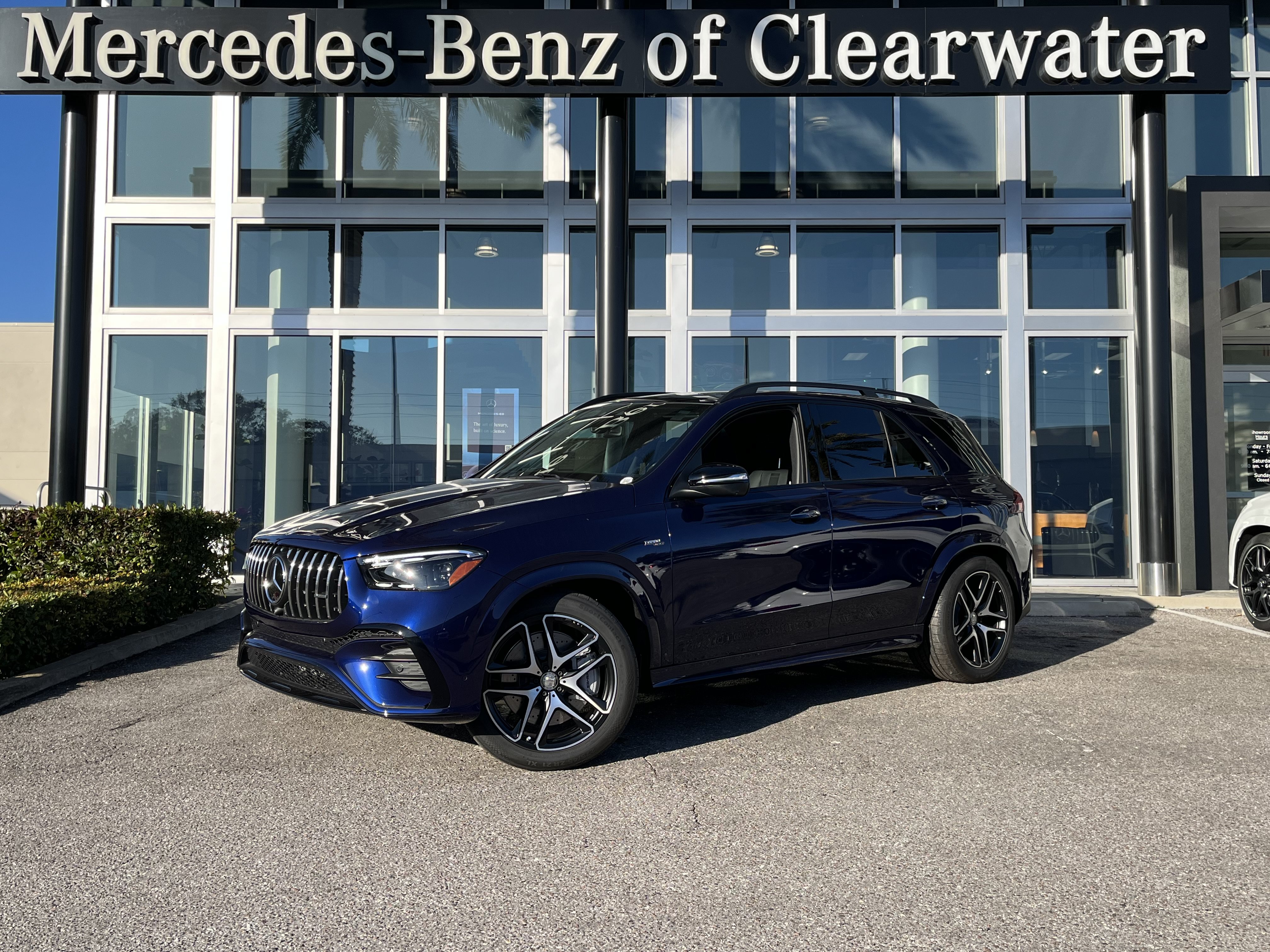 New 2026 Mercedes-Benz GLE 53 AMG 4MATIC image 1