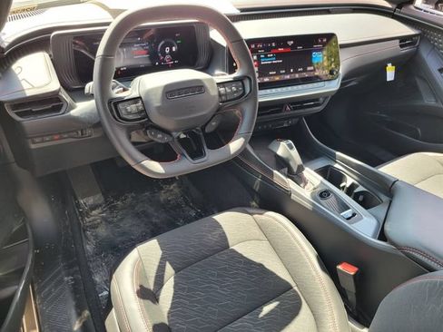 New 2025 Dodge Charger Daytona R/T w/ Sun & Sound Package AWD/4WD image 15