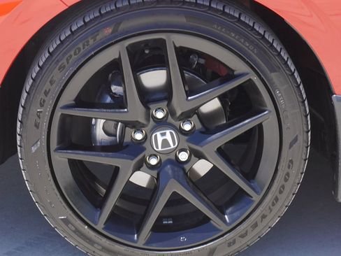 Used 2026 Honda Civic Sport image 4