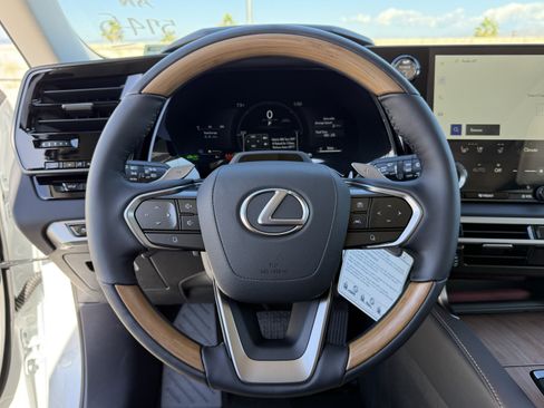 New 2026 Lexus RX 450h AWD image 19