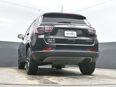 Used 2022 Jeep Compass Limited image 33