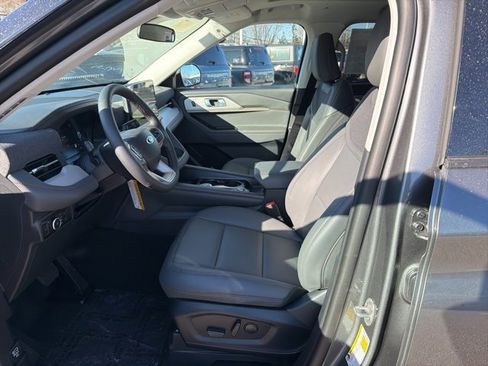New 2026 Ford Explorer Active w/ Active Comfort Package image 10