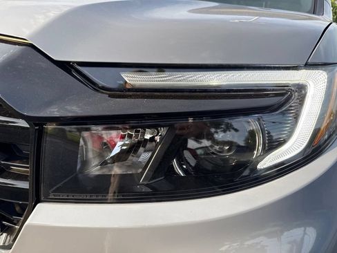 New 2026 Honda Ridgeline Black Edition image 10