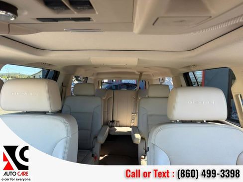 Used 2020 GMC Yukon XL Denali w/ Open Road Package image 34