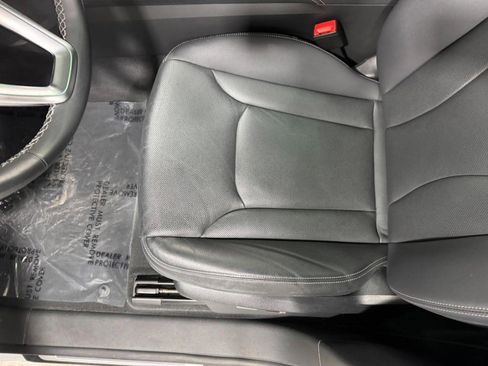 Certified 2023 Audi Q8 Premium Plus image 29