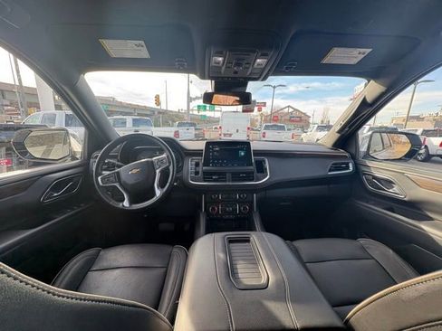 Used 2023 Chevrolet Suburban Premier image 20