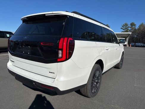New 2025 Ford Expedition Max Platinum w/ Stealth Performance Package image 5