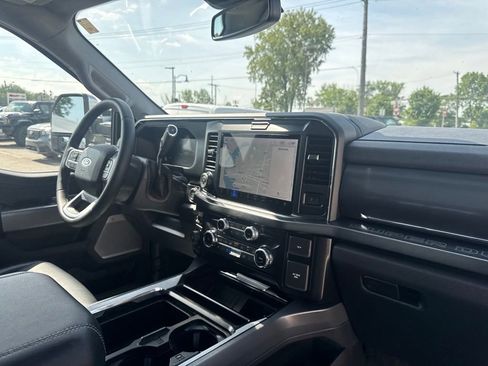 Certified 2025 Ford F350 Lariat w/ Lariat Ultimate Package AWD/4WD image 40