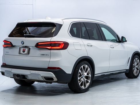 Used 2021 BMW X5 xDrive45e w/ Premium Package image 7