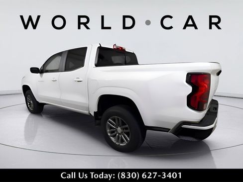 Used 2024 Chevrolet Colorado LT w/ LT Convenience Package image 7
