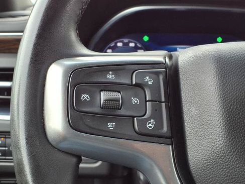 Used 2023 Chevrolet Suburban Premier AWD/4WD image 11