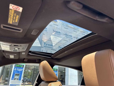 Used 2020 Lexus ES 350 w/ Premium Package FWD image 11