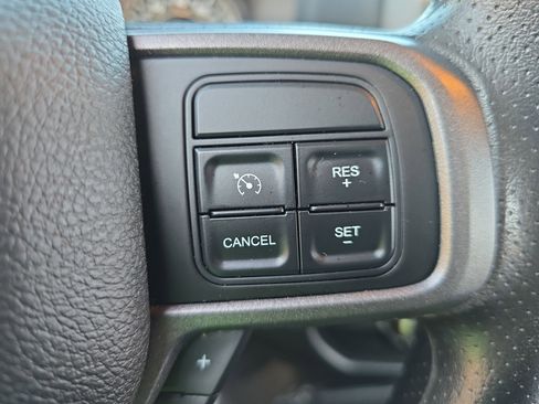 Used 2022 RAM 2500 Tradesman w/ Chrome Appearance Group image 16