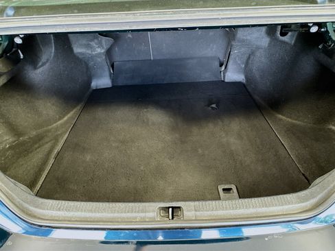 Used 2020 Toyota Camry SE FWD image 19